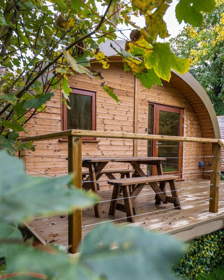 Cosy And Eco-Friendly Cabins Next To 16Th Century Pub Newmarket  Exterior photo